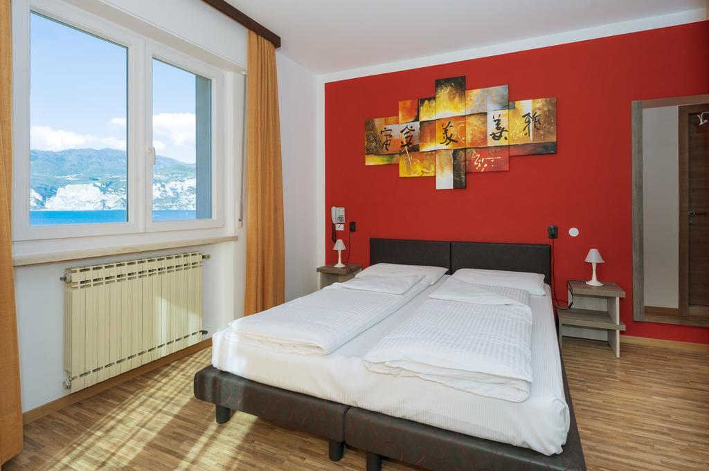 Hotel Garni Ischia Malcesine Pokoj fotografie