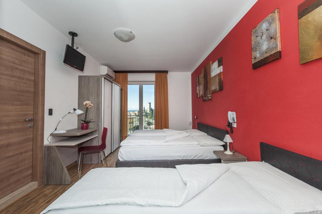 Hotel Garni Ischia Malcesine Pokoj fotografie